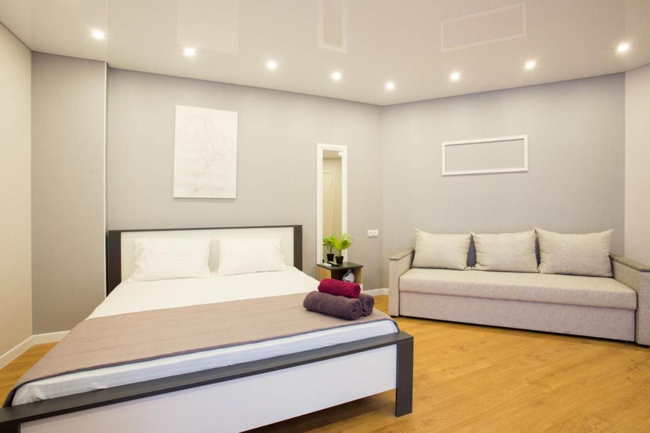 חארקיב New Studio In The City Center - Mykoly Khvylovoho Str 5-2 מראה חיצוני תמונה
